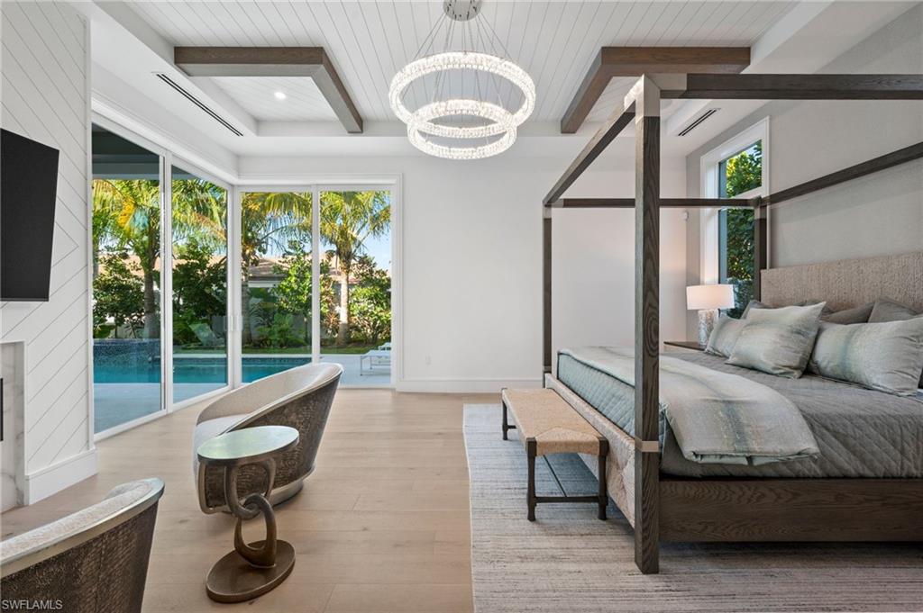 MOORINGS - Residential