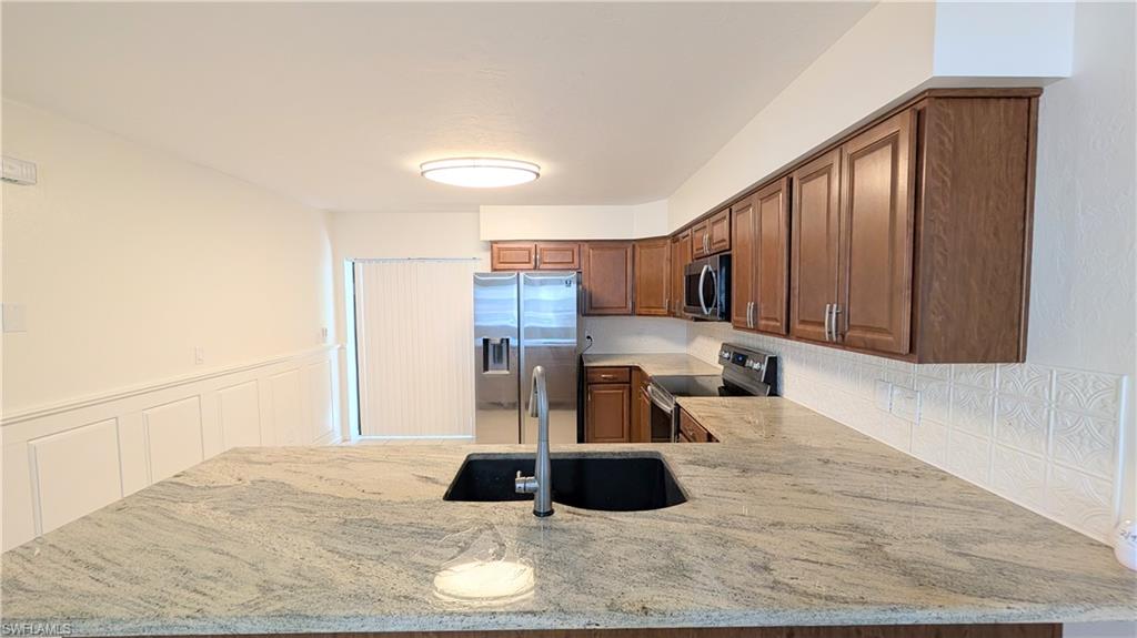 VICTORIA ARMS CONDO - Residential