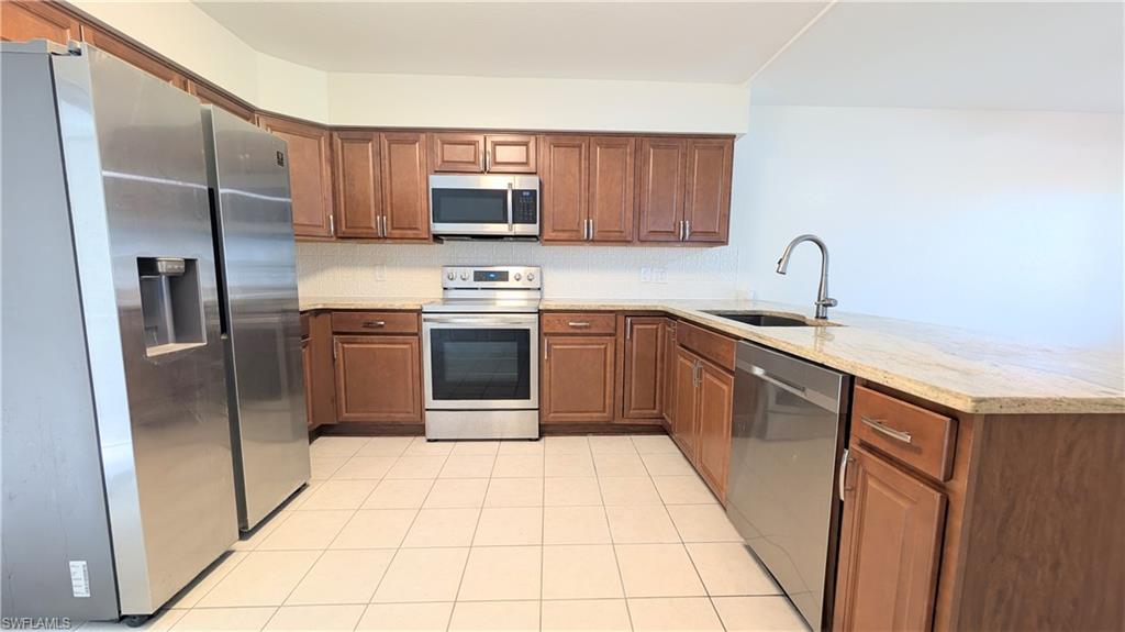 VICTORIA ARMS CONDO - Residential