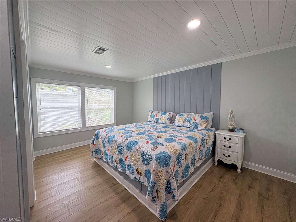 LAUREL ESTATES - Residential