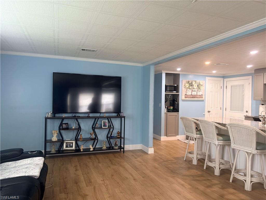 LAUREL ESTATES - Residential