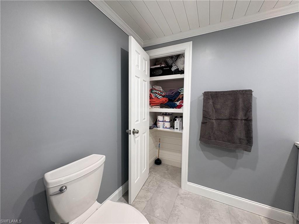 LAUREL ESTATES - Residential