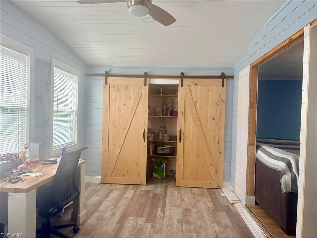 LAUREL ESTATES - Residential