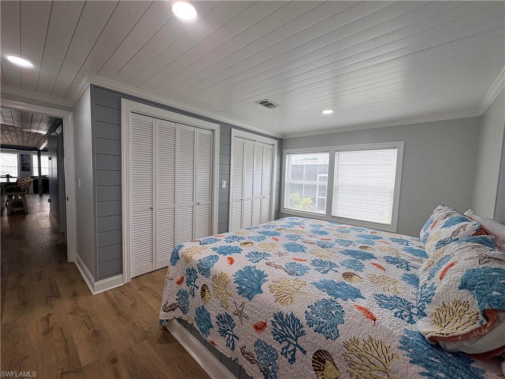 LAUREL ESTATES - Residential