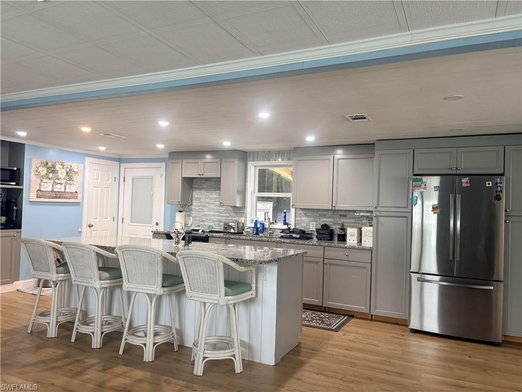 LAUREL ESTATES - Residential
