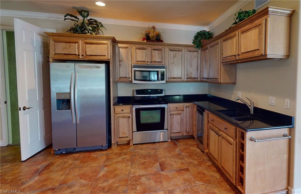 GULF COVE - Residential