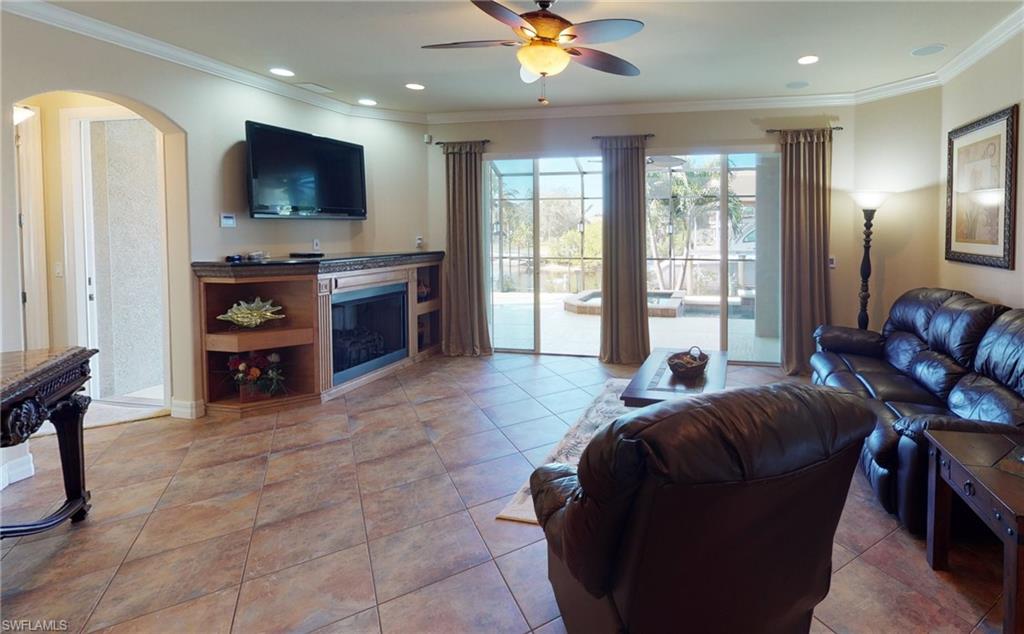 GULF COVE - Residential