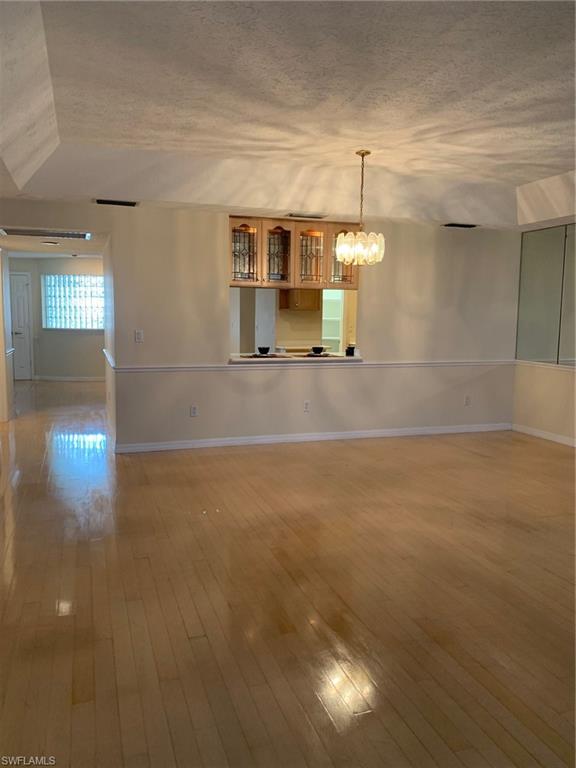 RIVERS CONDO - Residential