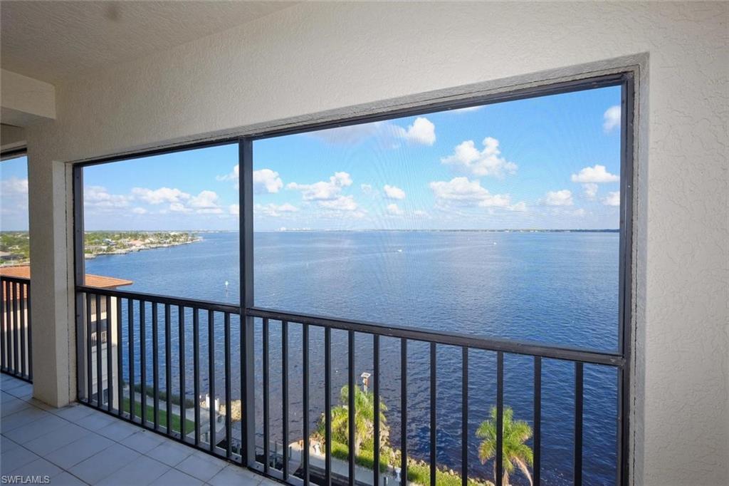 RIVERS CONDO - Residential
