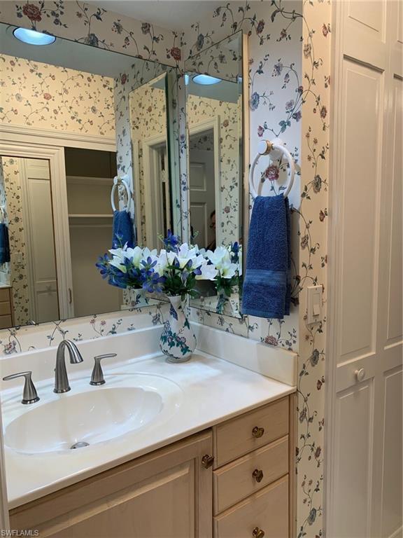 RIVERS CONDO - Residential