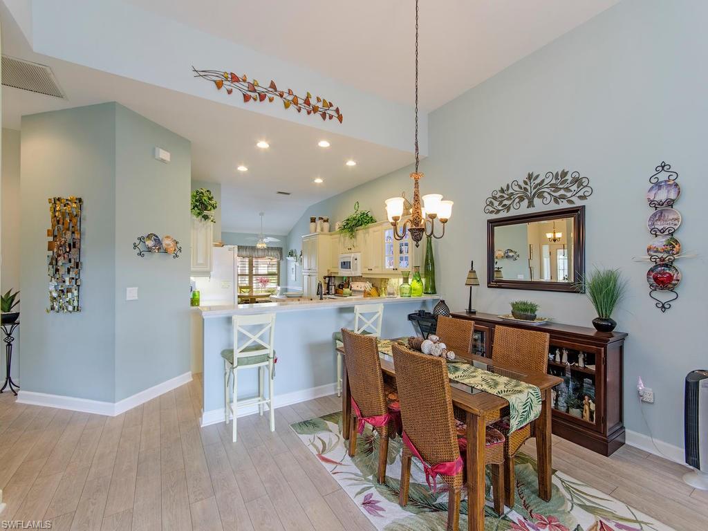 CARLTON LAKES - Residential