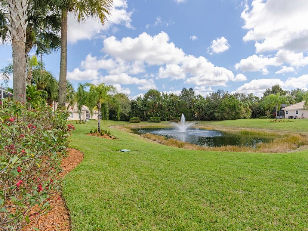 CARLTON LAKES - Residential