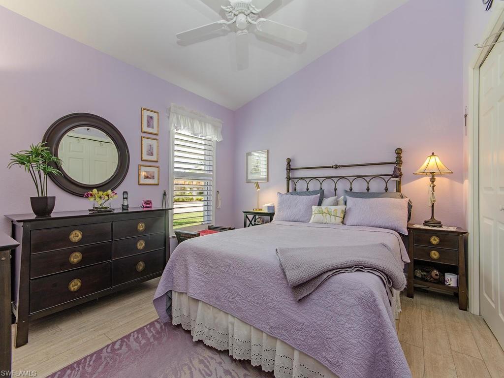 CARLTON LAKES - Residential