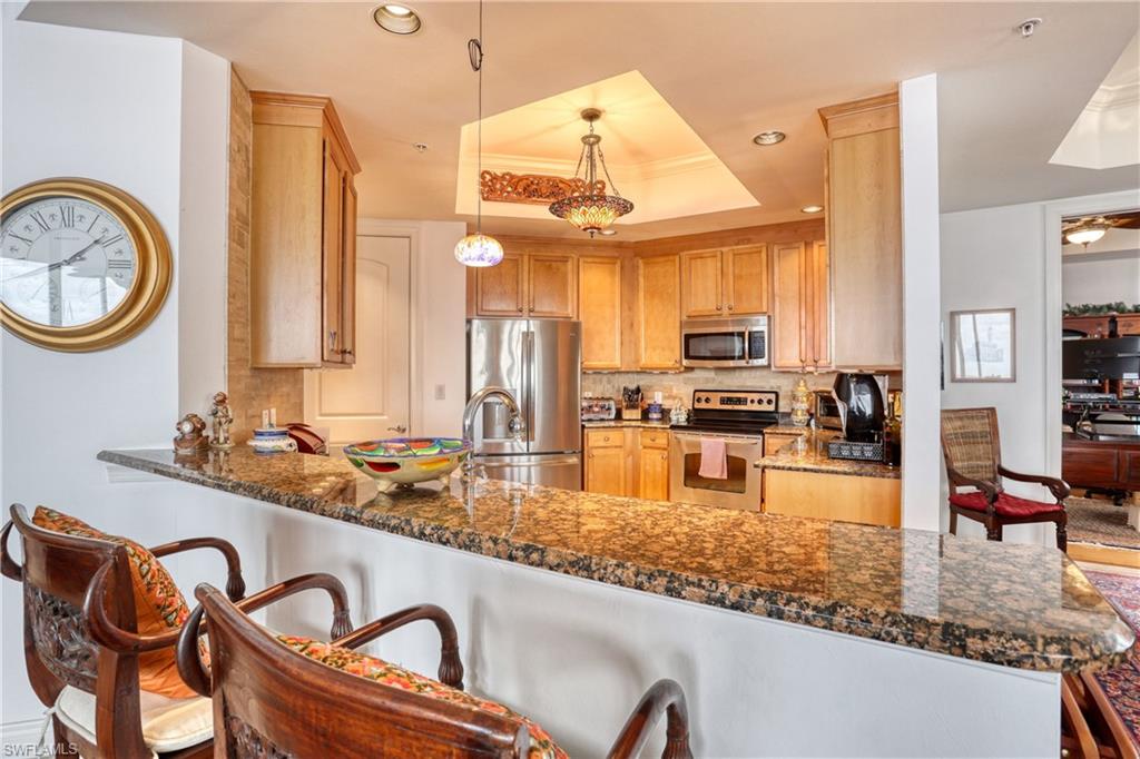 HIGH POINT PLACE - Residential