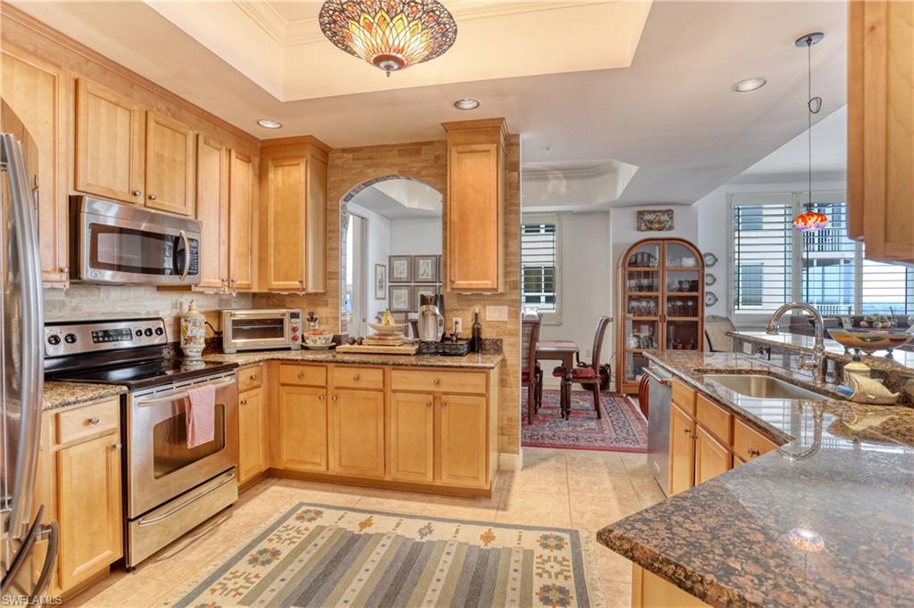 HIGH POINT PLACE - Residential
