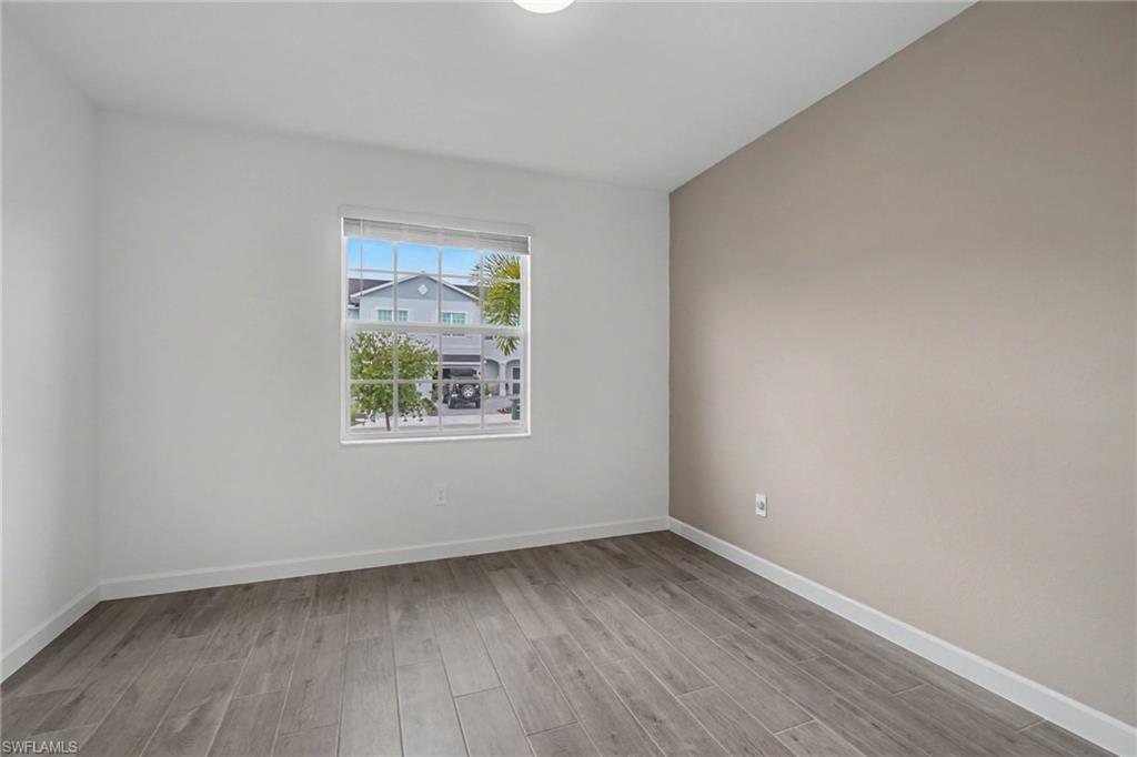 TUCKERS COVE - Residential