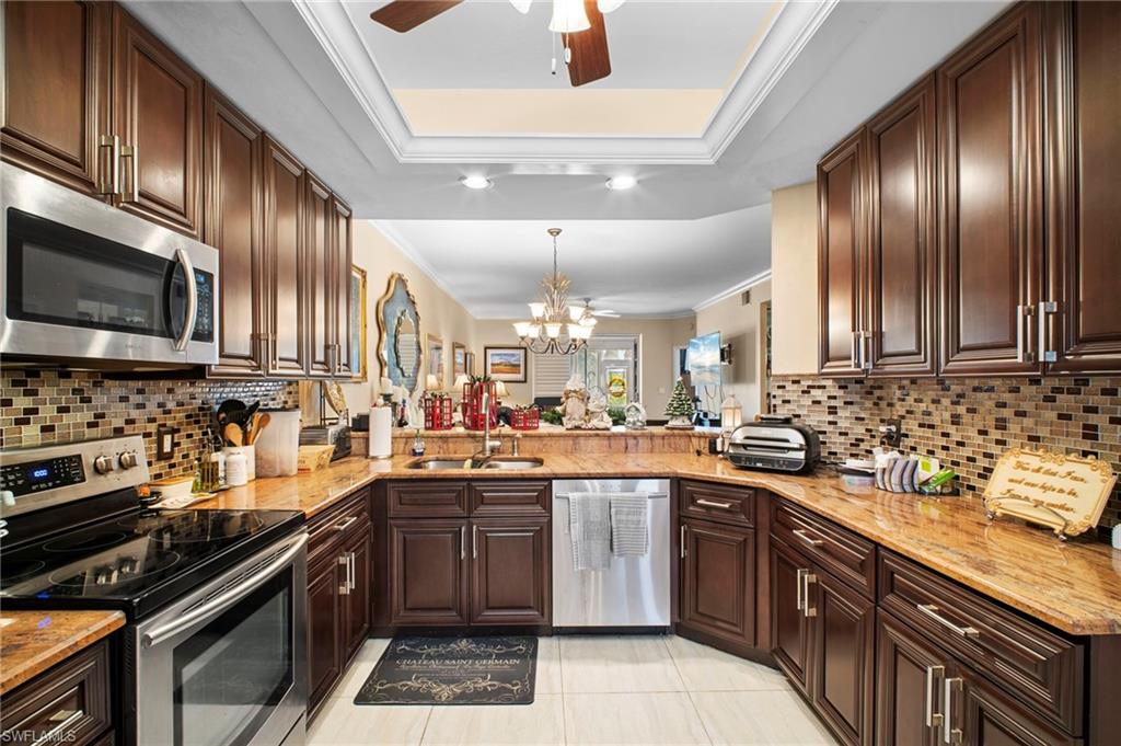 OLDE HICKORY GOLF & COUNTRY CLUB - Residential