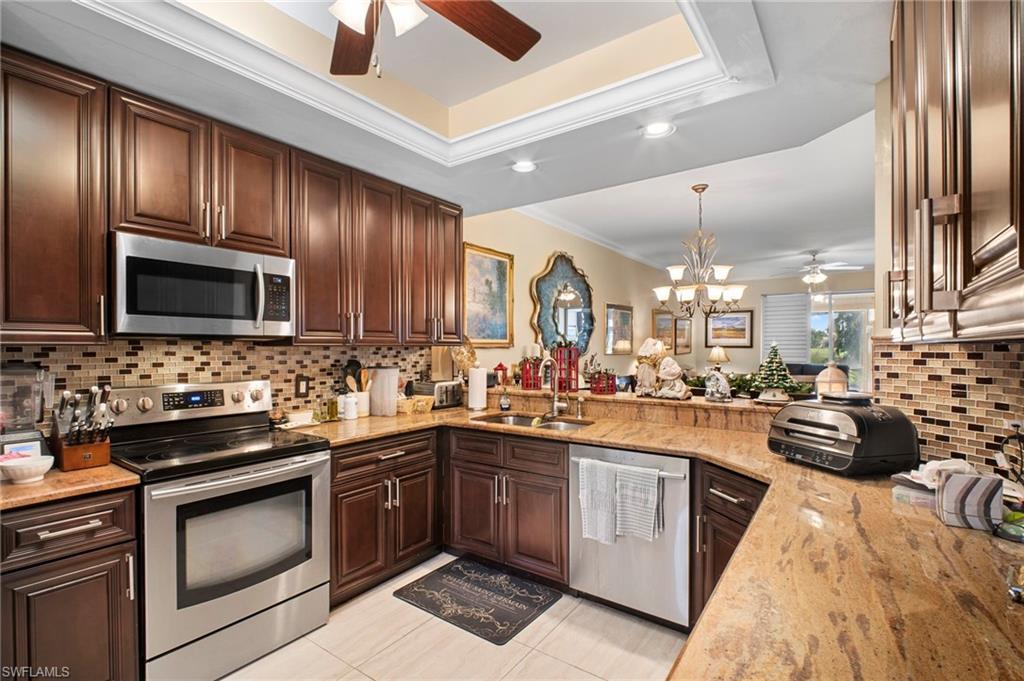 OLDE HICKORY GOLF & COUNTRY CLUB - Residential