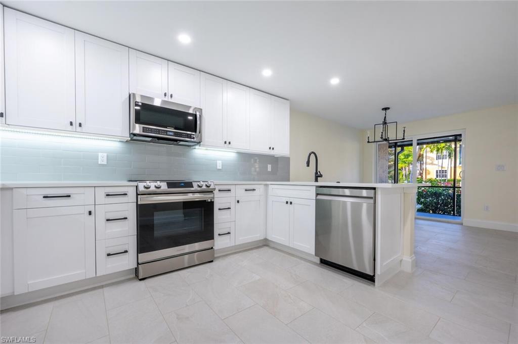 CHESAPEAKE LANDINGS - Residential
