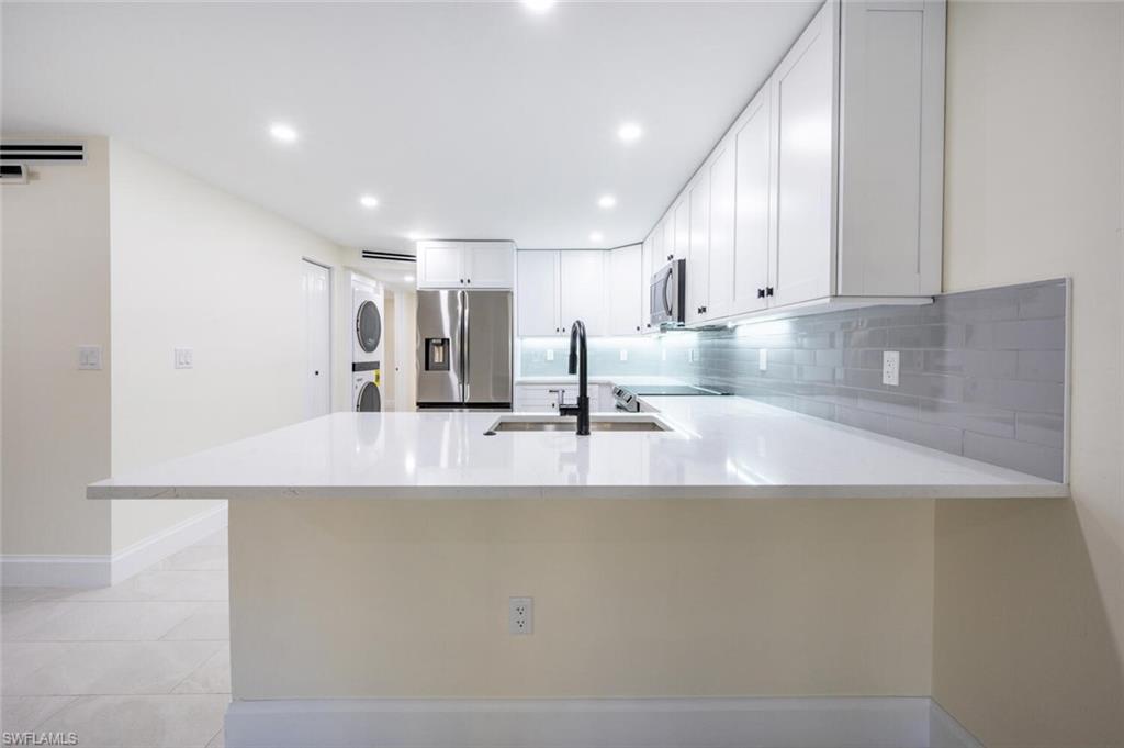 CHESAPEAKE LANDINGS - Residential