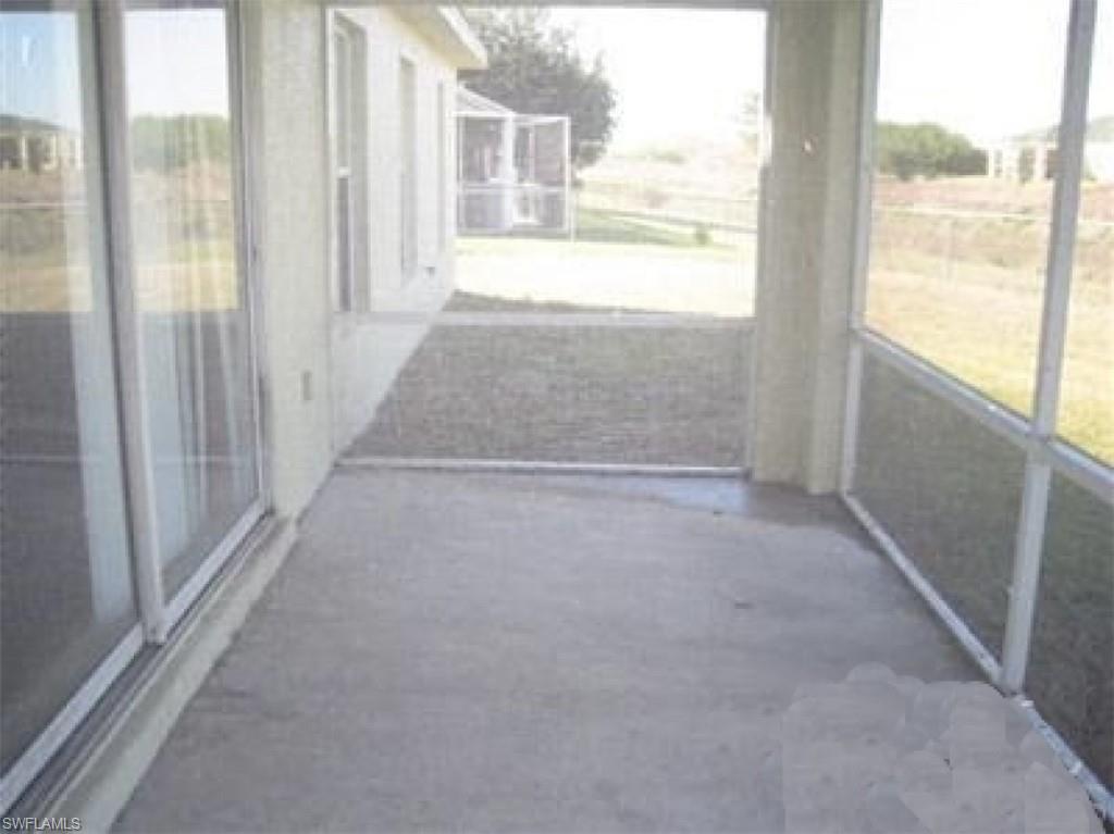 VARSITY LAKES - Residential Lease