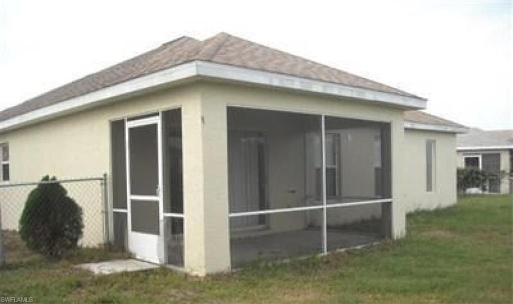VARSITY LAKES - Residential Lease