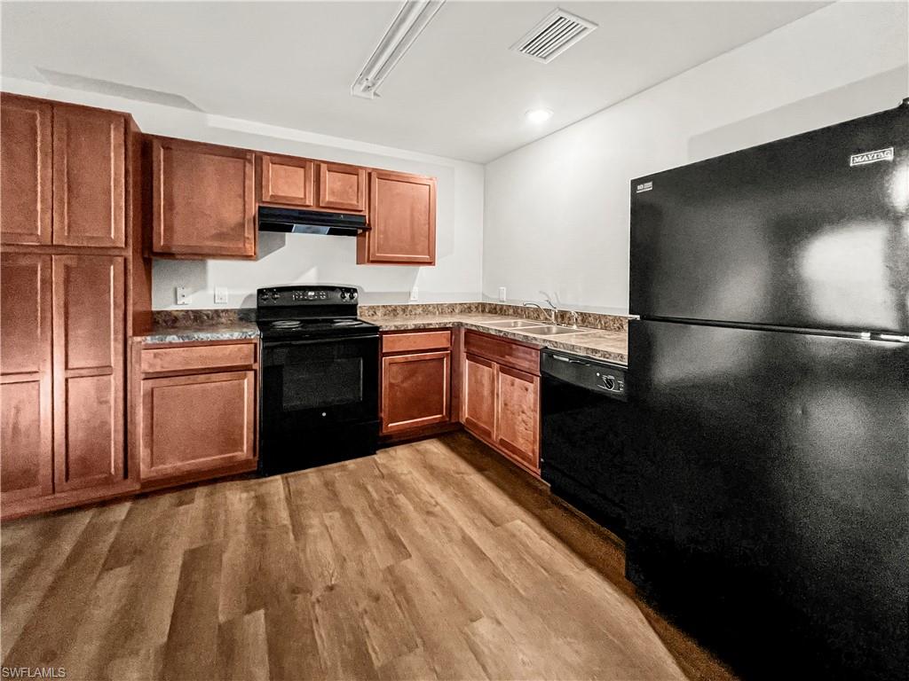 VISTANNA VILLAS - Residential Lease