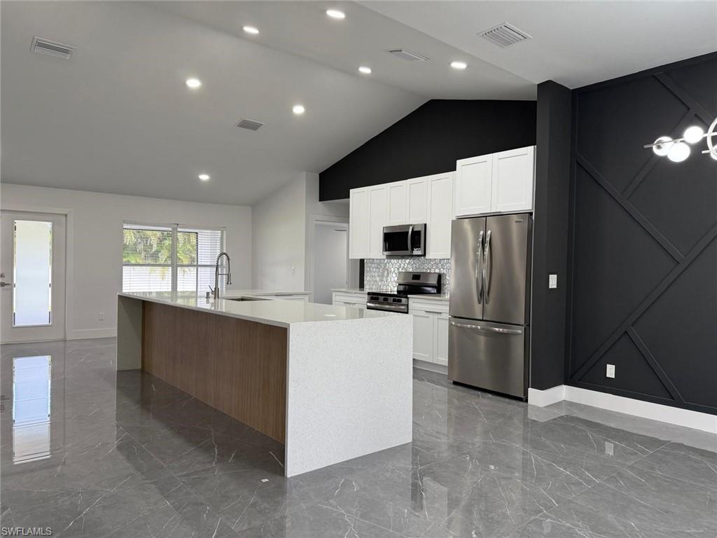 CAPE CORAL - Residential Lease
