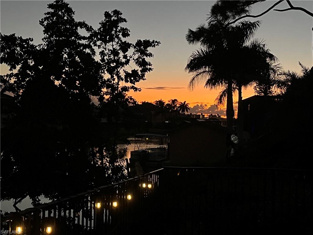 IMPERIAL SHORES - Residential