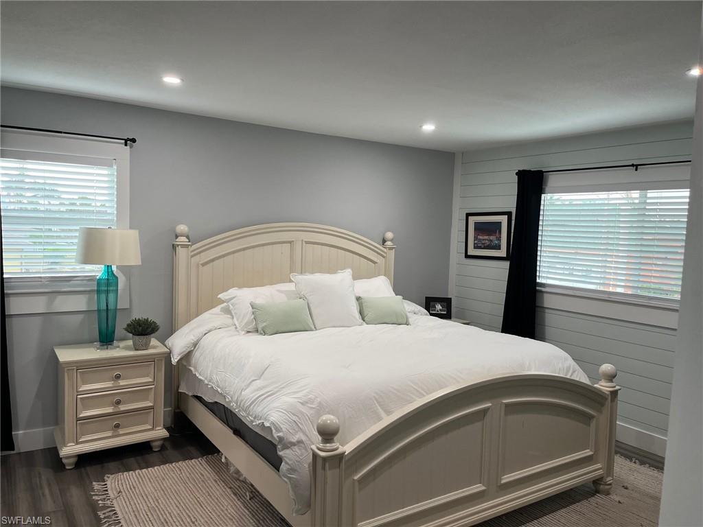 IMPERIAL SHORES - Residential