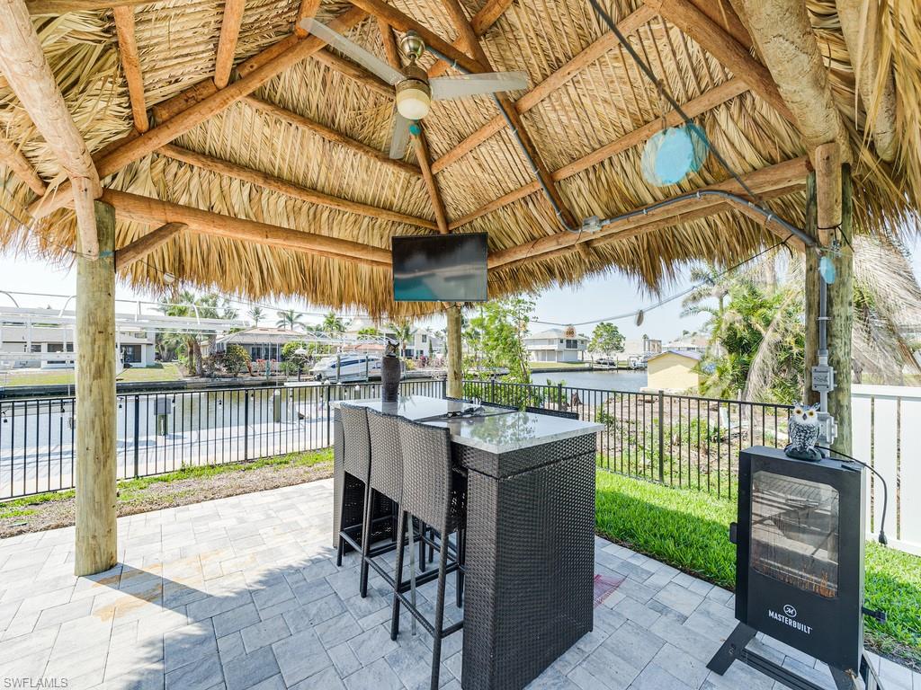 IMPERIAL SHORES - Residential