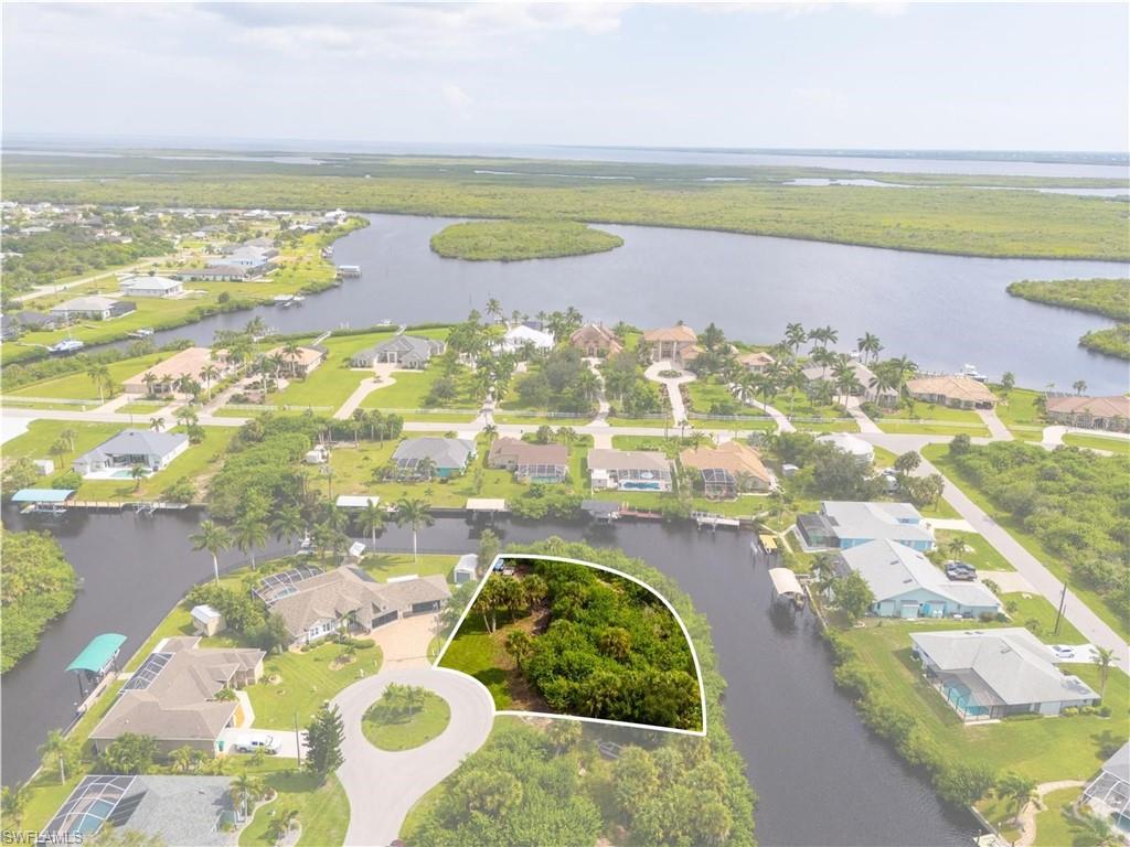 PORT CHARLOTTE - Land