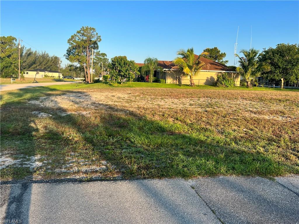 CAPE CORAL - Land