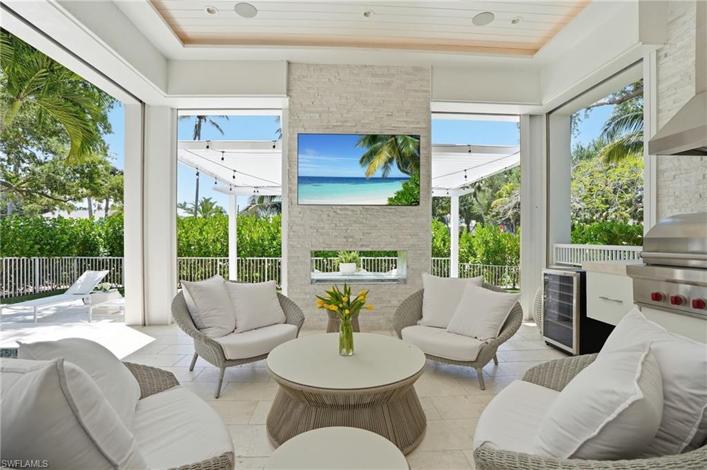 OLDE NAPLES - Residential