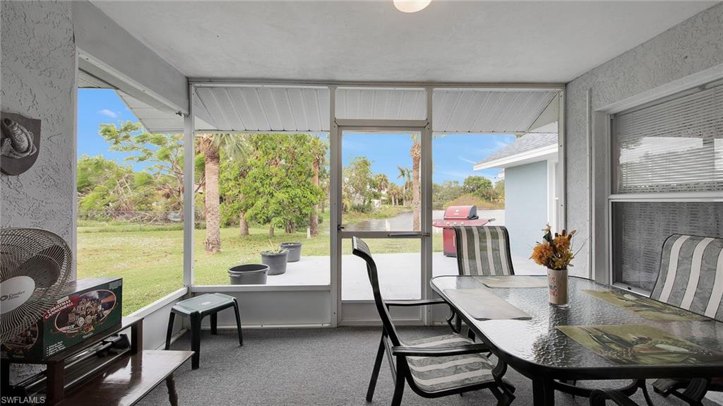 FORT MYERS SHORES - Residential