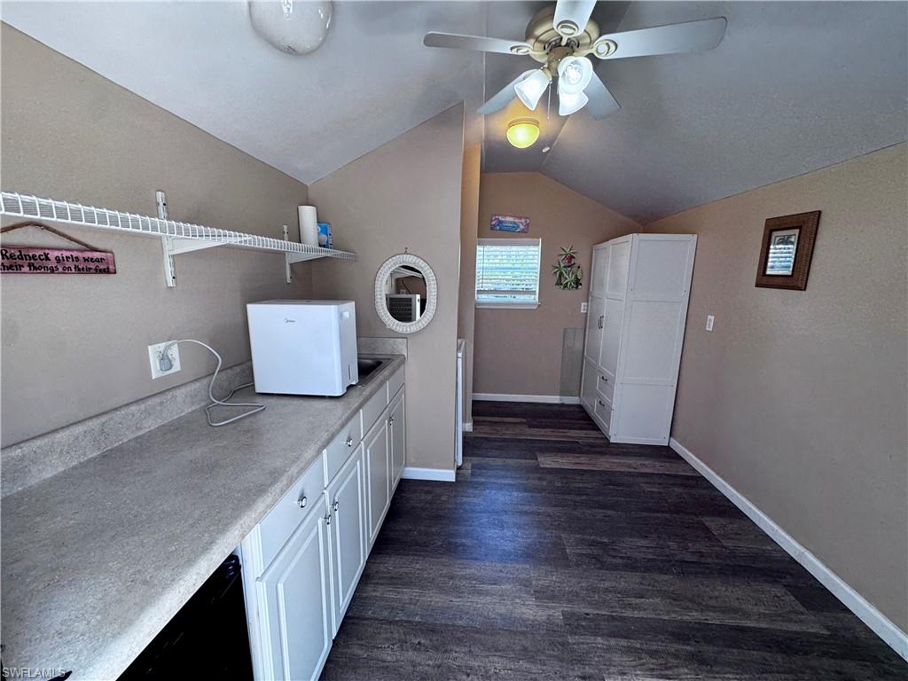 RIVERBEND MOTORCOACH RESORT - Land