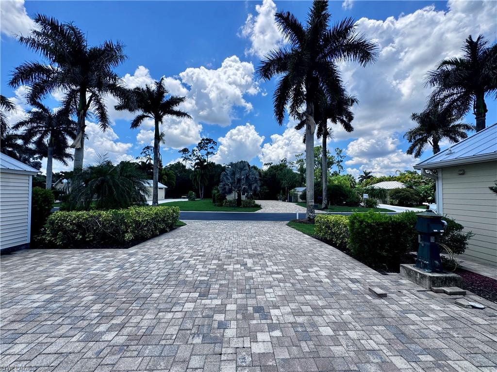 RIVERBEND MOTORCOACH RESORT - Land