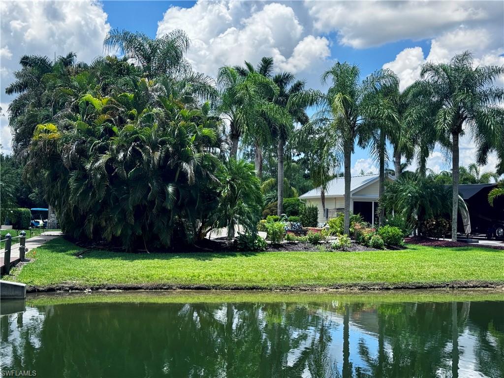 RIVERBEND MOTORCOACH RESORT - Land
