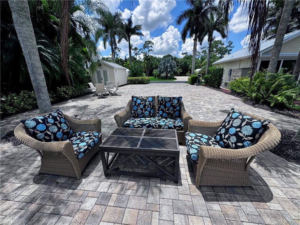 RIVERBEND MOTORCOACH RESORT - Land