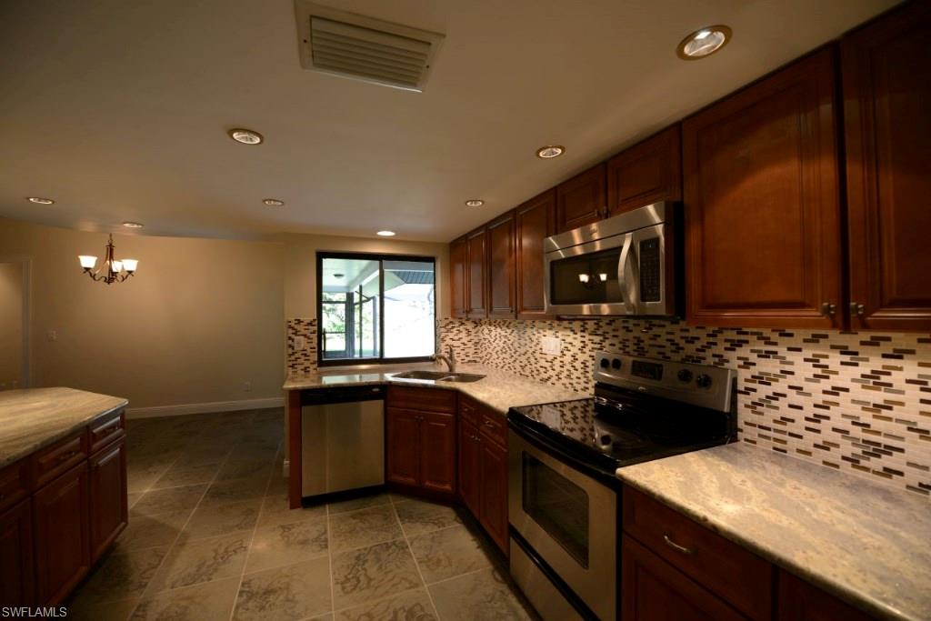 EAGLE RIDGE - Residential