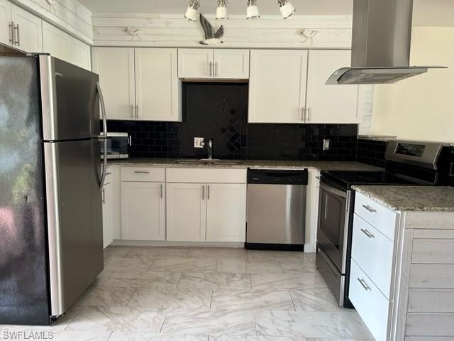 ** ANNUAL 2/2 UNFURNISHED HOME IS AVAILABLE STARTING MID SEPTEMBER 2026**Welcome to this beautiful unfurnished home located in Naples, FL in Palm River. This charming home offers 2 bedrooms and 2 bathrooms, providing a comfortable and cozy living space. The house boasts a stunning preserve view, allowing you to enjoy the beauty of nature right from your own backyard. Inside the house, you will find bamboo flooring, adding a touch of elegance and warmth to the space. The kitchen is equipped with stainless steel appliances, providing a modern and sleek look while offering functionality for all your culinary needs. Whether you are a nature enthusiast or simply looking for a peaceful and serene living environment, this house is the perfect place to call home. Don't miss out on the opportunity to experience the beauty of Naples, FL, while enjoying the comforts this house has to offer. HOA allows one dog or cat 35 pounds and under.

** FIRST, LAST AND SECURITY DEPOSIT REQUIRED PRIOR TO MOVE-IN **
** TENANTS PAY ELECTRIC, CABLE\INTERNET **