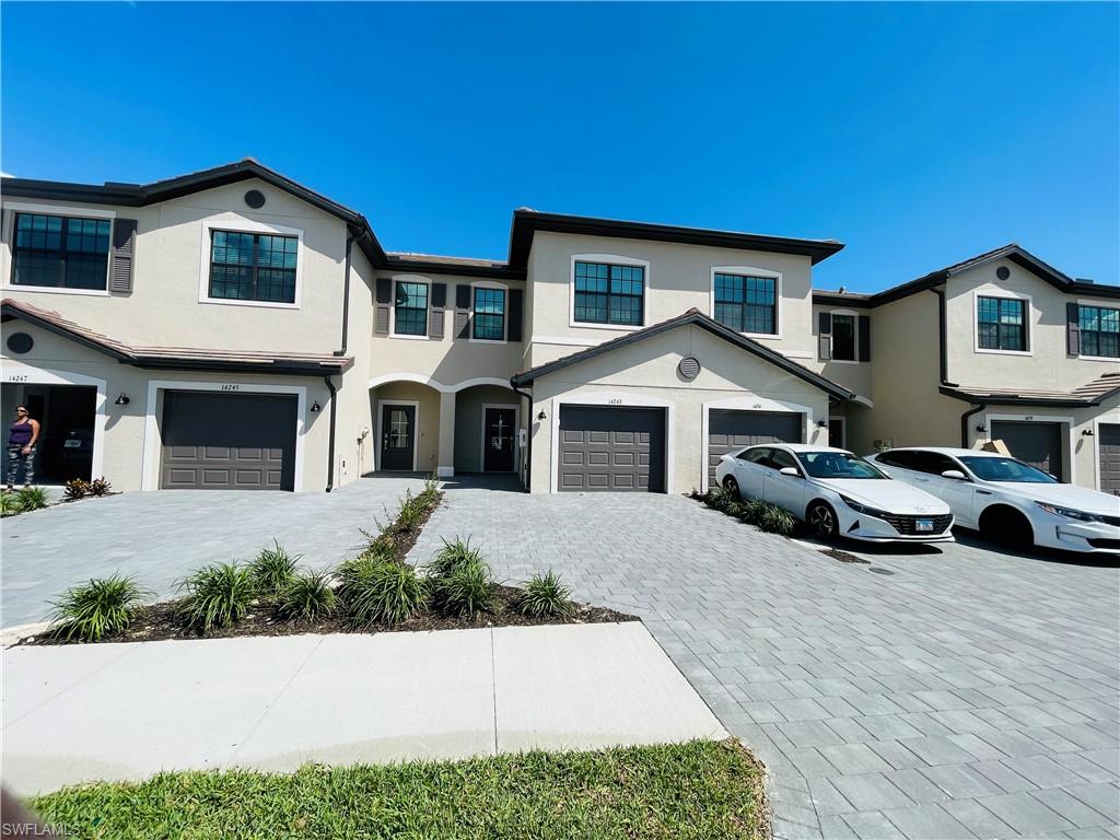 TIMBER CREEK - Residential Lease