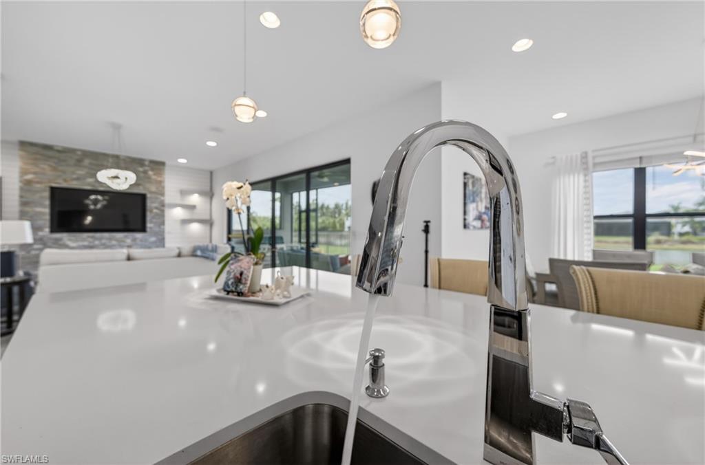 RIVERCREEK IN ESTERO - Residential