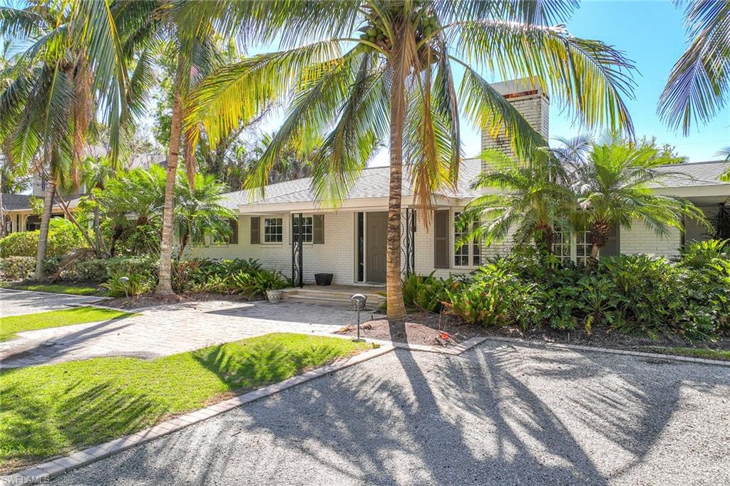 The location you've been wanting and waiting for. The rare opportunity exists to build on a large southern-facing approximately 113 x 150, .39-acre lot located just steps from the Gulf of Mexico. Centrally located on one of the most sought-after, mature tree-lined streets in Old Naples. Minimal traffic, in the heart of everything Naples has to offer.