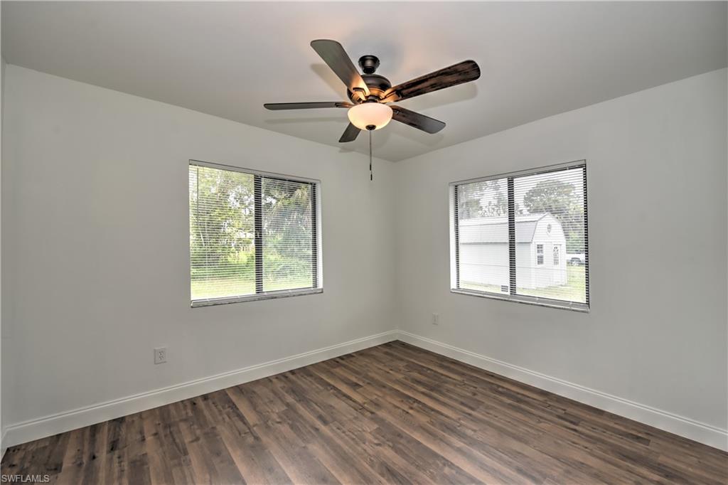 TWIN LAKE ESTATES - Residential