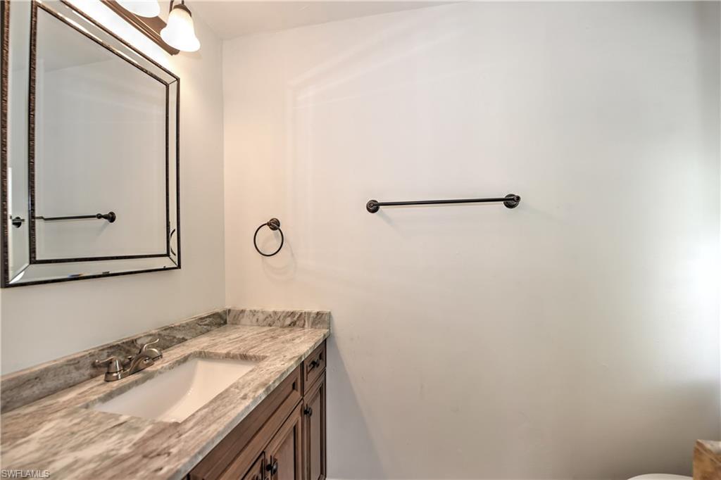 TWIN LAKE ESTATES - Residential