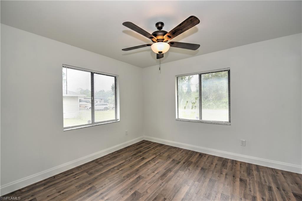 TWIN LAKE ESTATES - Residential