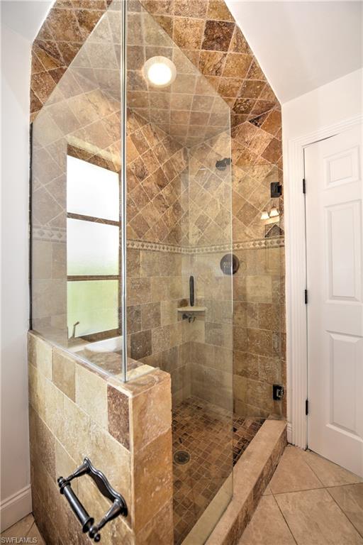 TWIN LAKE ESTATES - Residential