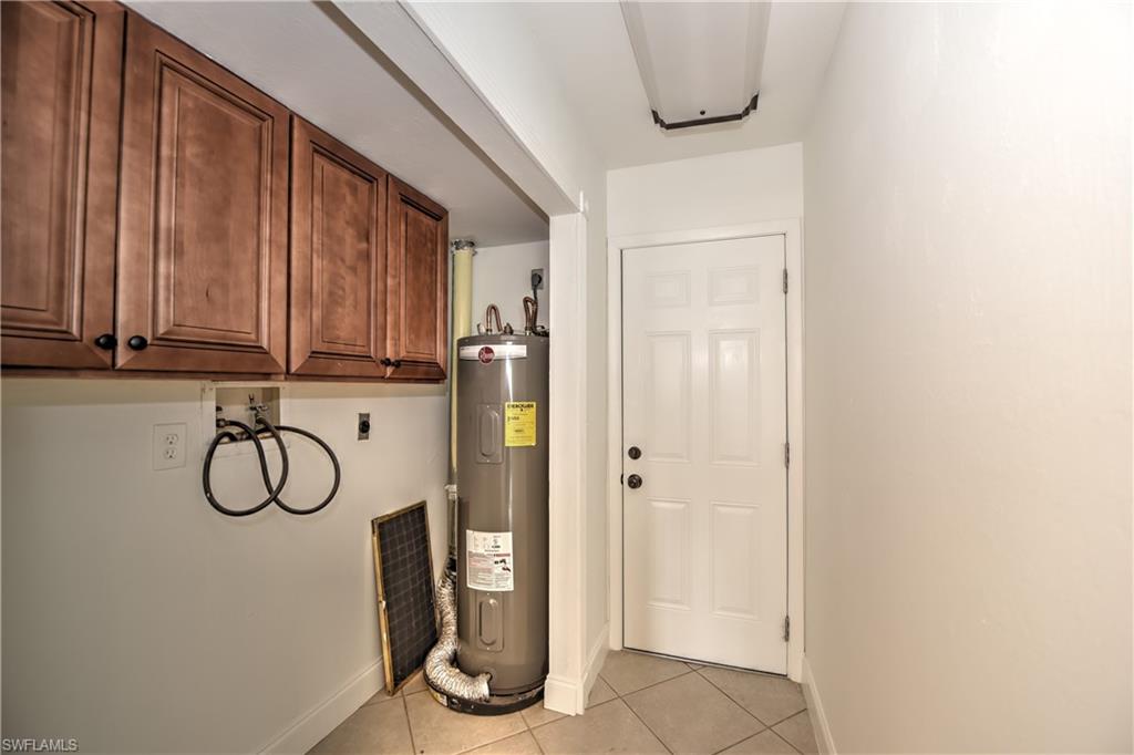 TWIN LAKE ESTATES - Residential