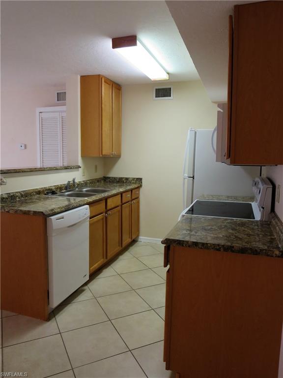VENETIAN PALMS - Residential